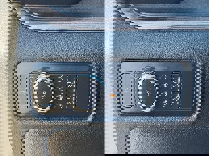 Used 2021 Ford Explorer Limited w/ Equipment Group 301A image 17