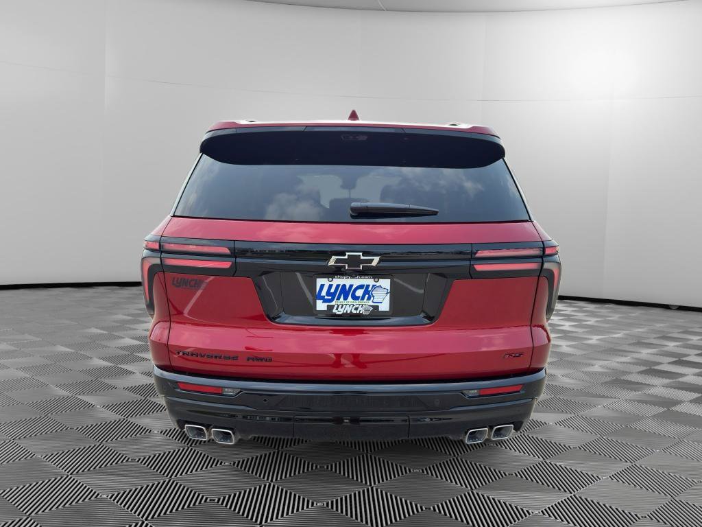 New 2027 Chevrolet Traverse RS w/ LPO, Floor Liner Package AWD/4WD image 4