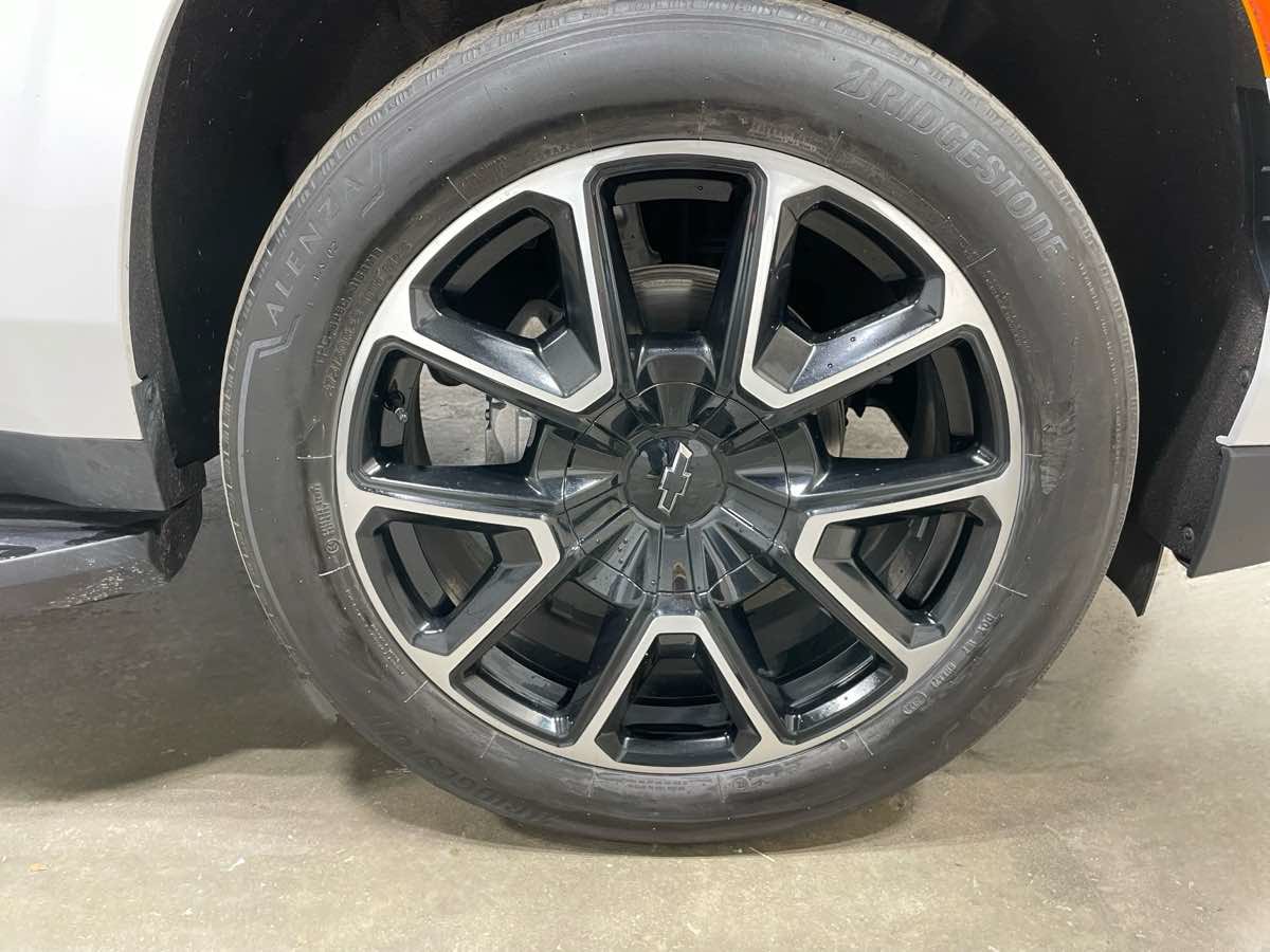 Used 2023 Chevrolet Tahoe RST w/ Sport Performance Package AWD/4WD image 7