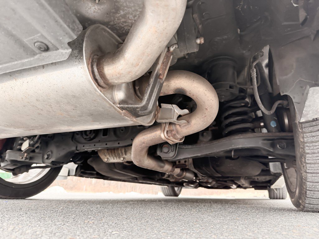 Used 2011 Hyundai Genesis 3.8 image 29