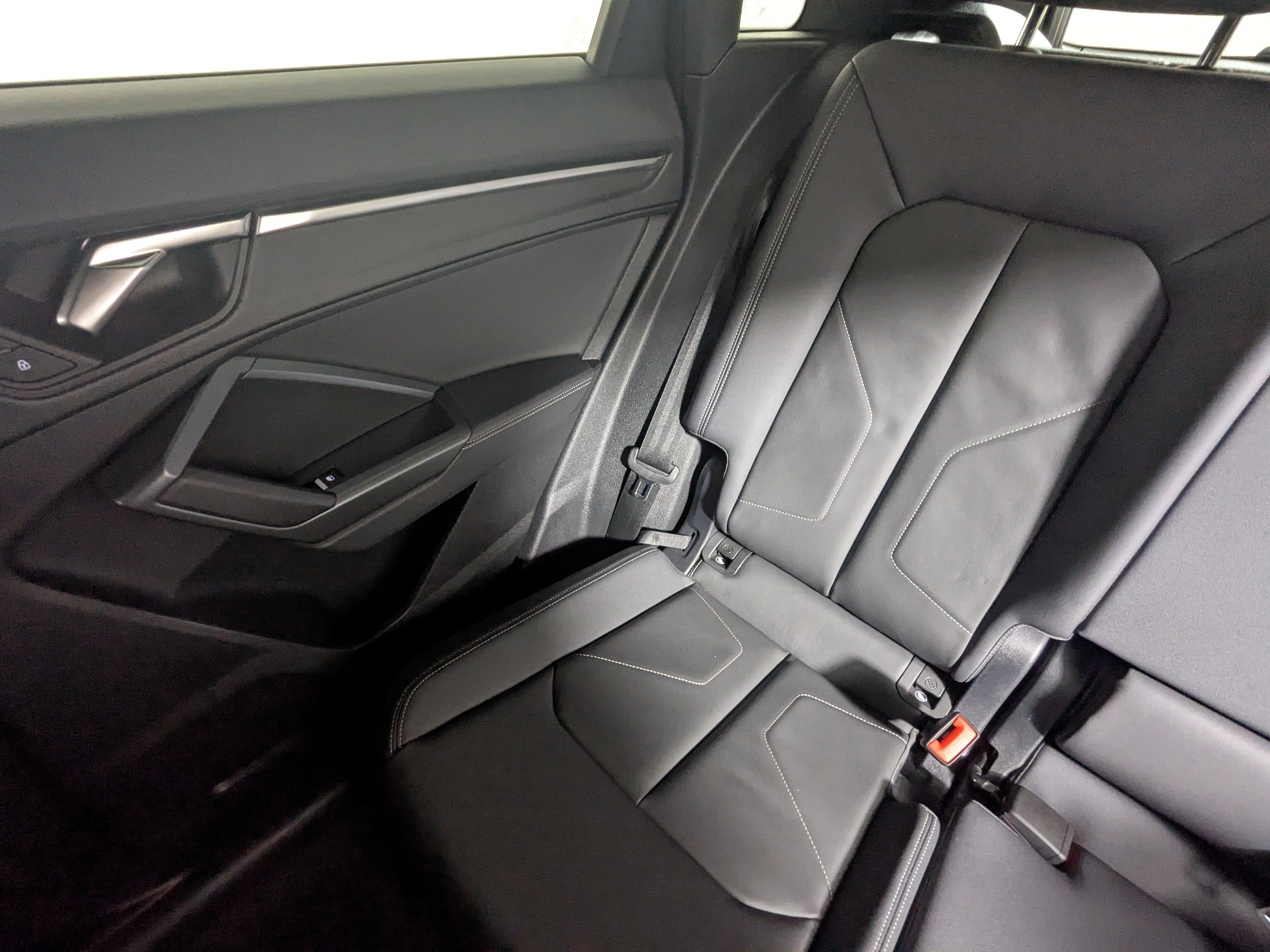 Certified 2025 Audi Q3 2.0T Premium AWD/4WD image 13