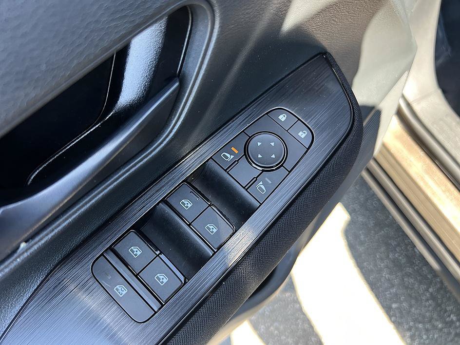 Certified 2025 Nissan Kicks S AWD/4WD image 20