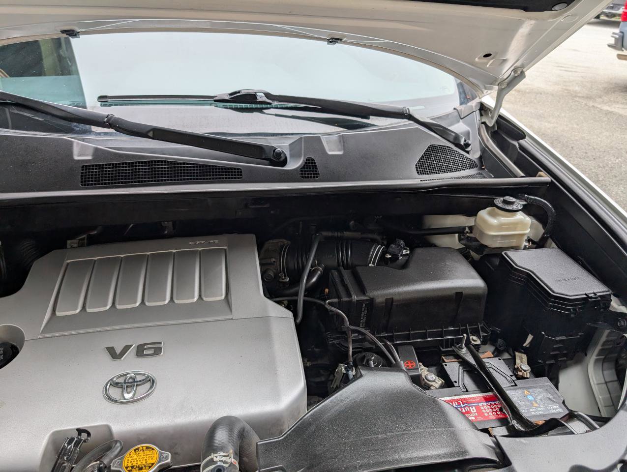 Used 2013 Toyota Highlander Limited image 25