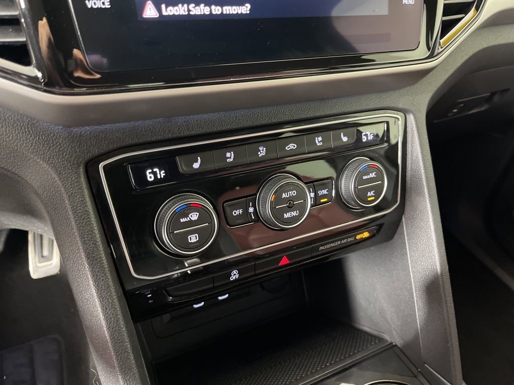 Used 2022 Volkswagen Atlas Cross Sport SEL Premium R-Line image 33