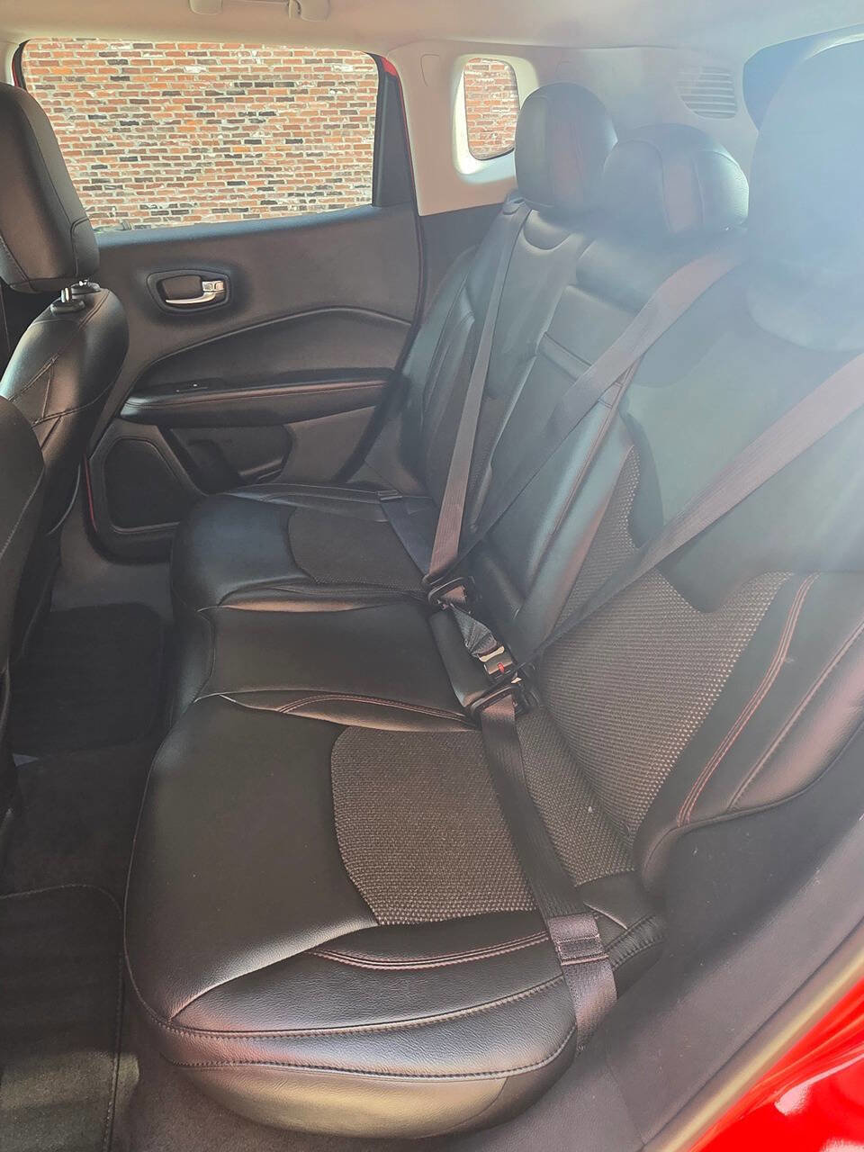 Used 2018 Jeep Compass Trailhawk w/ Navigation Group image 14