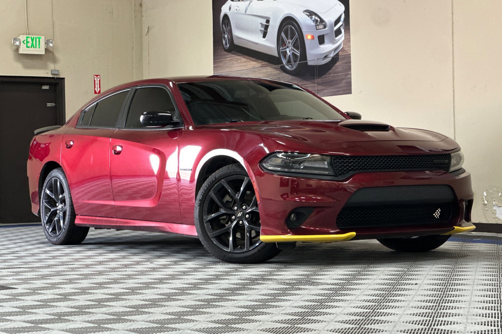 Used 2021 Dodge Charger R/T w/ Blacktop Package image 2