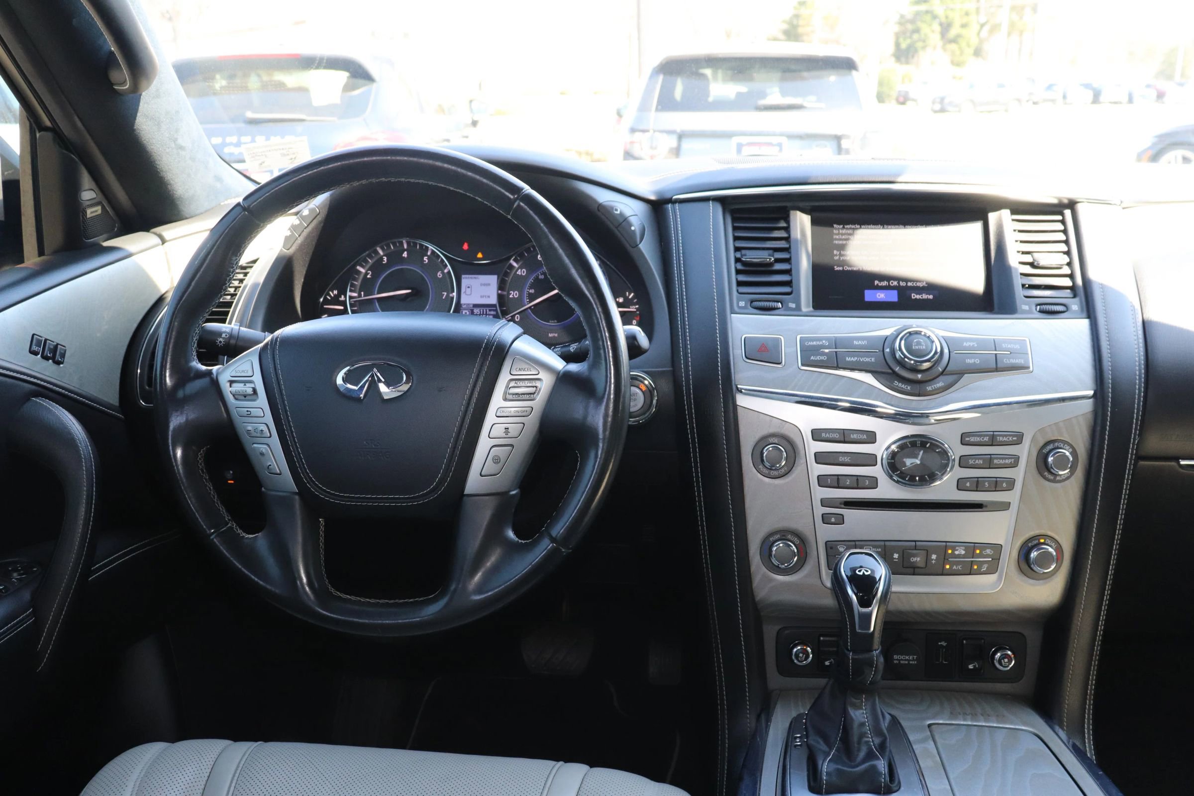 Used 2019 INFINITI QX80 Limited w/ All-Season Package image 8