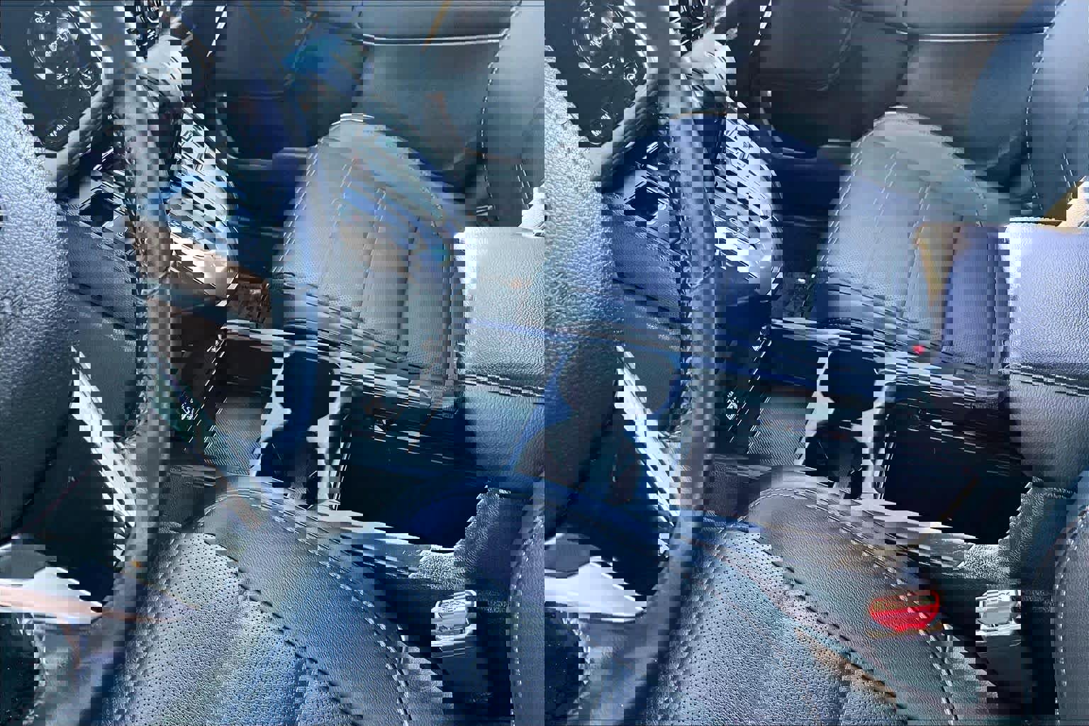 Used 2021 Honda CR-V EX-L image 17