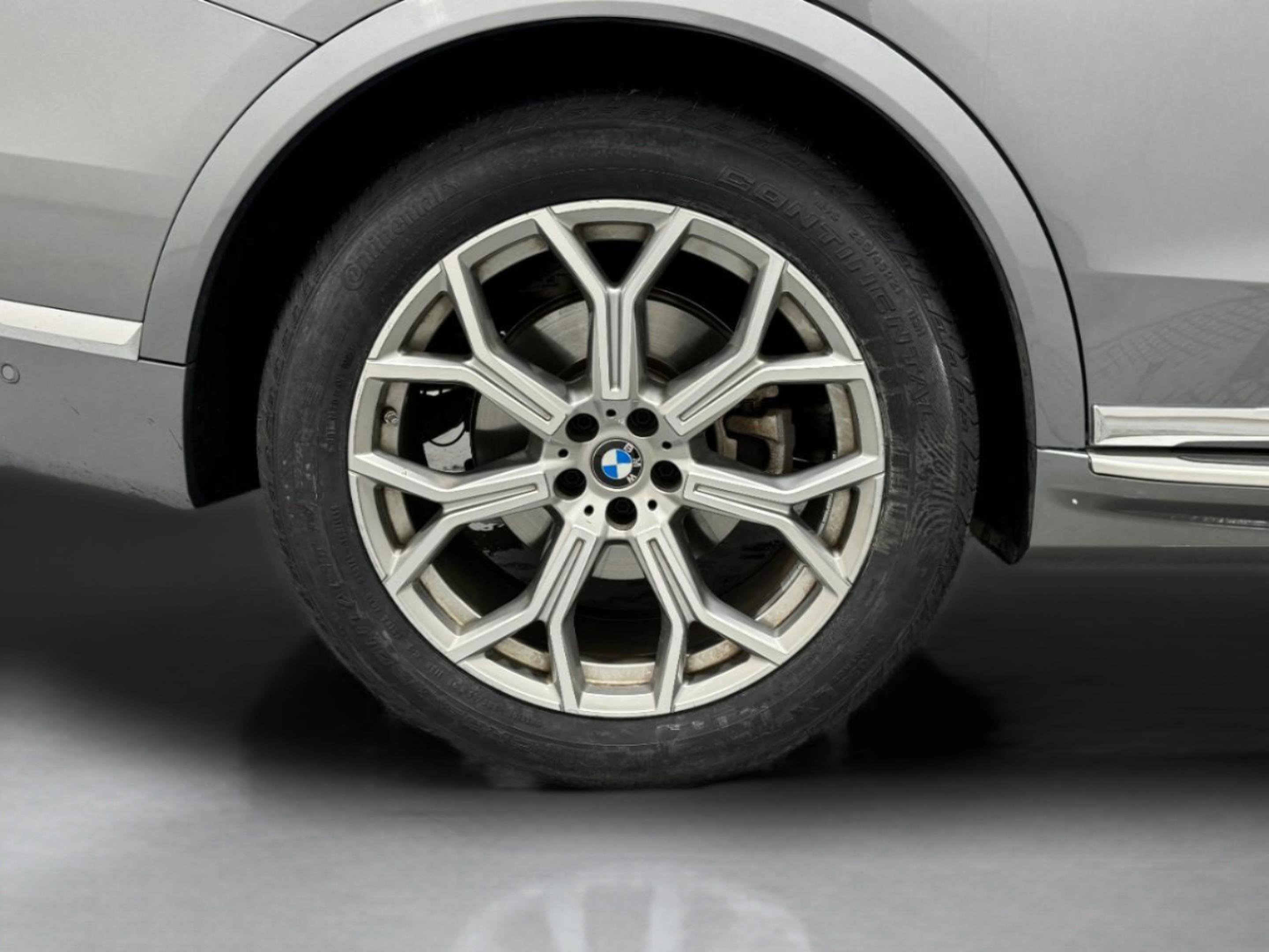 Used 2025 BMW X7 xDrive40i image 37