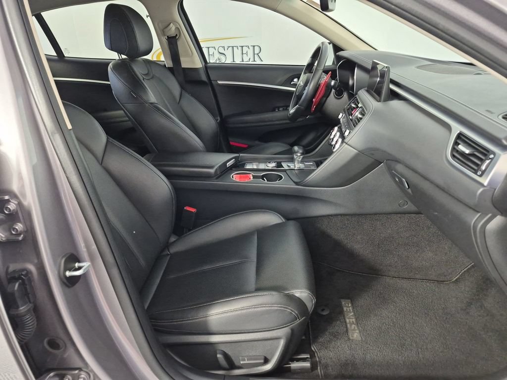 Used 2023 Genesis G70 2.0T RWD image 37