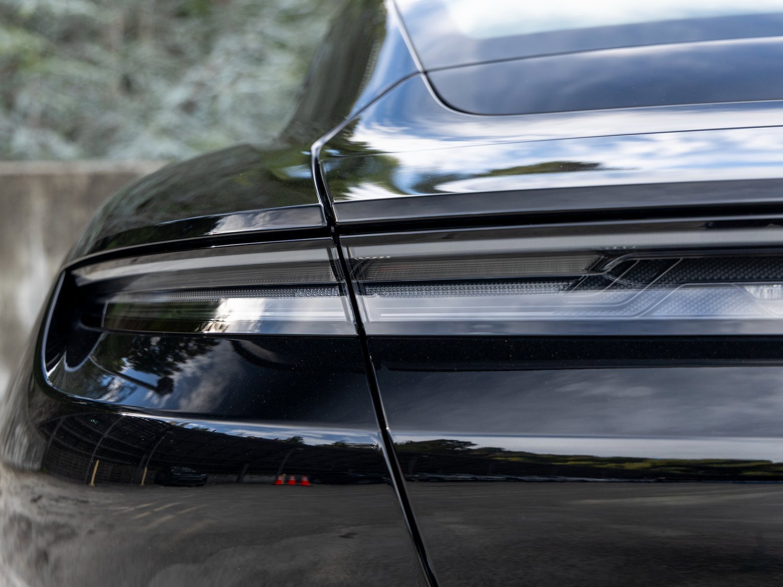 New 2025 Porsche Taycan 4S image 18