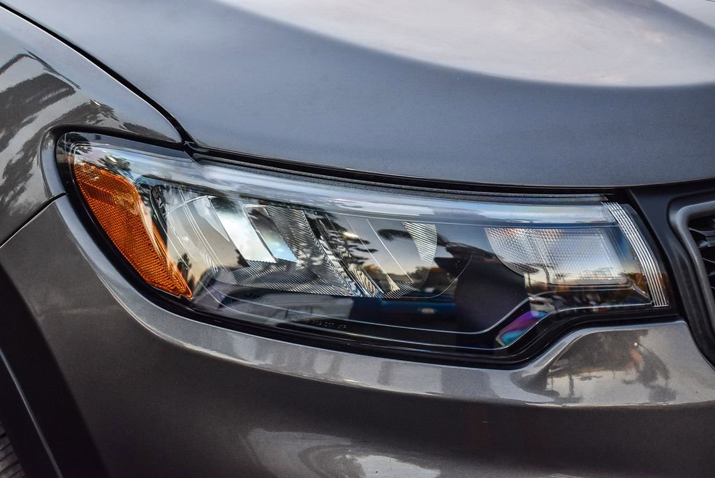 Used 2023 Jeep Compass Trailhawk image 8