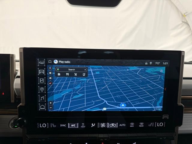 Used 2024 GMC Hummer EV 2X w/ LPO, Illumination Package image 37