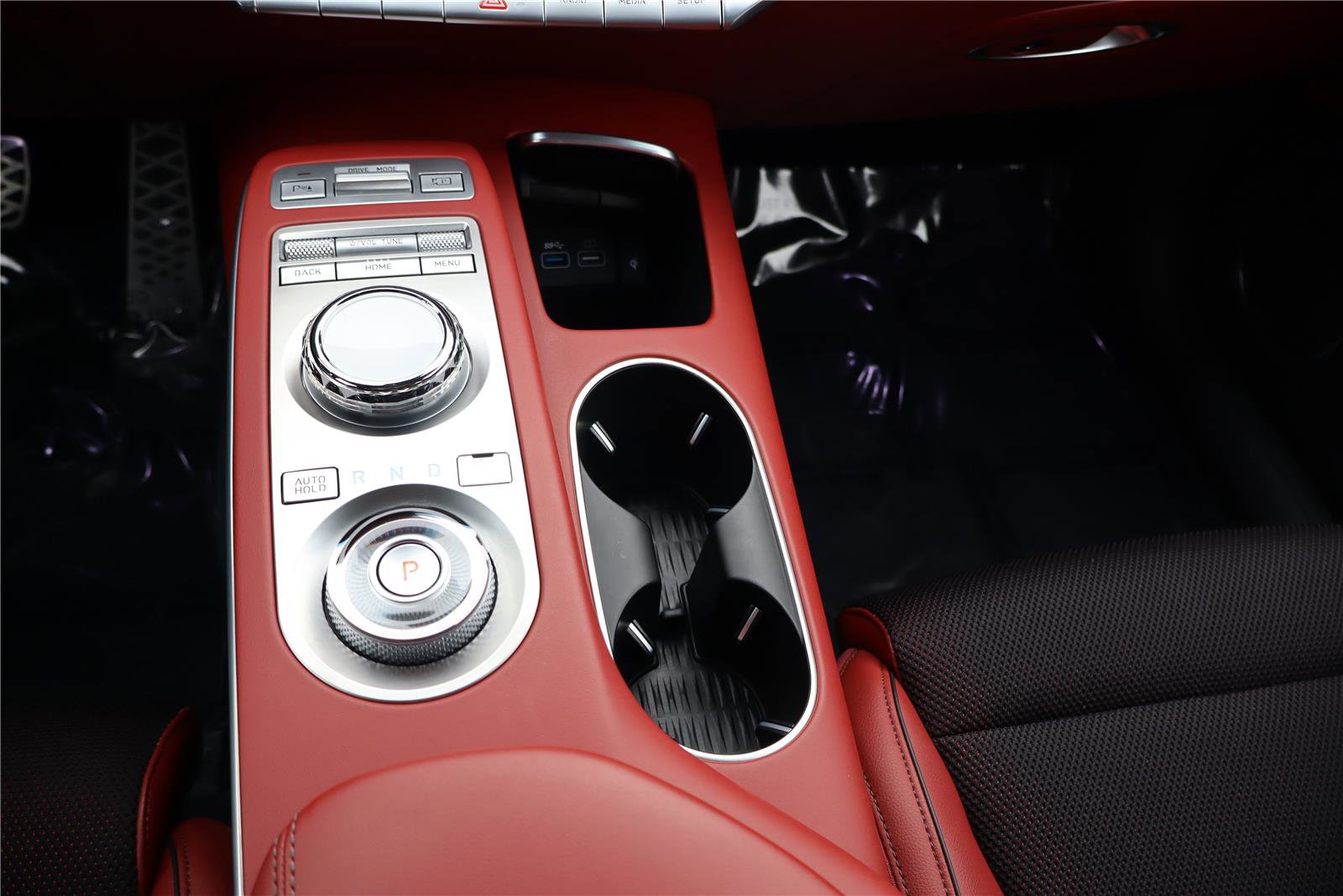 Used 2023 Genesis GV70 2.5T w/ Sport Prestige Package image 24