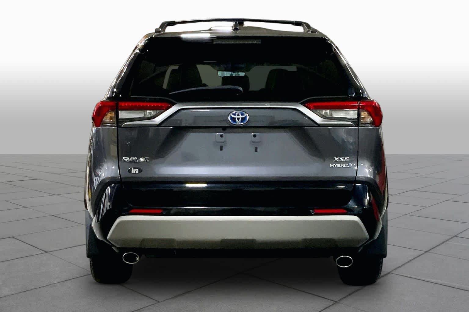 Used 2023 Toyota RAV4 XSE AWD/4WD image 5