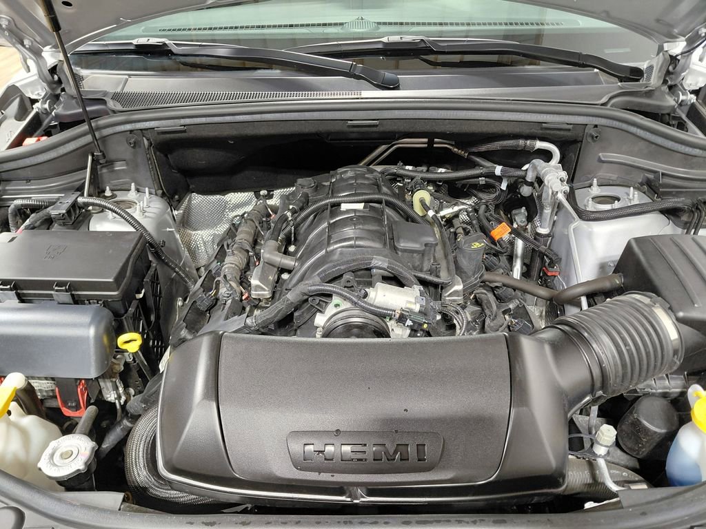 Used 2024 Dodge Durango R/T w/ Blacktop Package AWD/4WD image 24