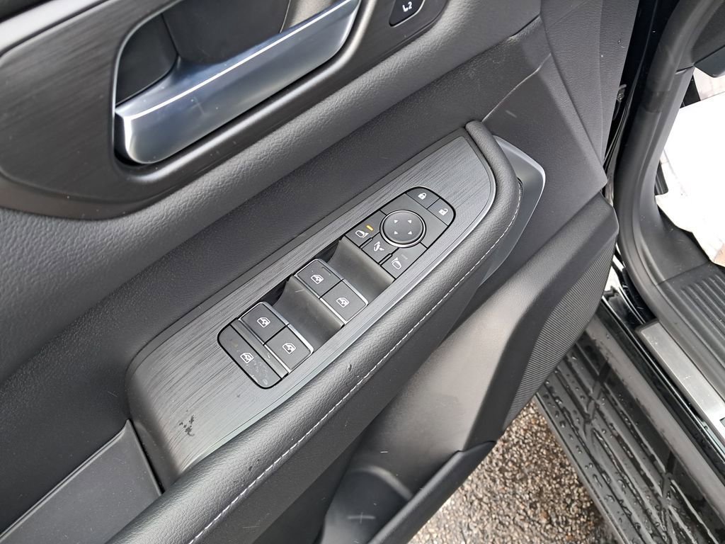 New 2026 Nissan Armada Platinum image 12