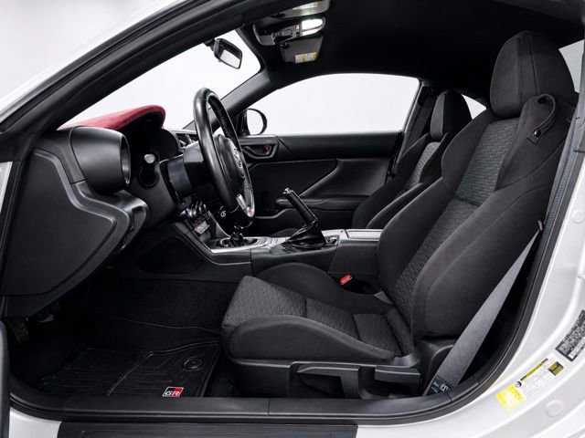 Used 2022 Toyota GR86 RWD image 14