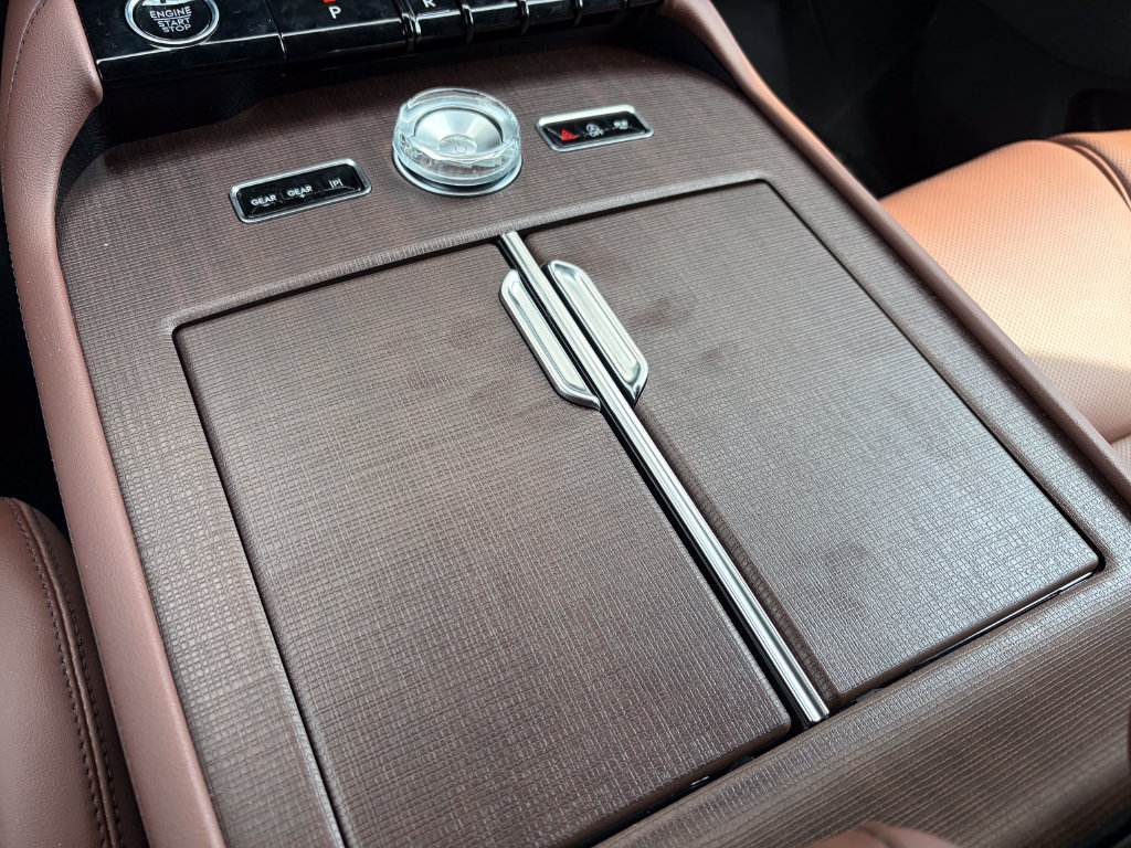 New 2027 Lincoln Navigator Reserve AWD/4WD image 47