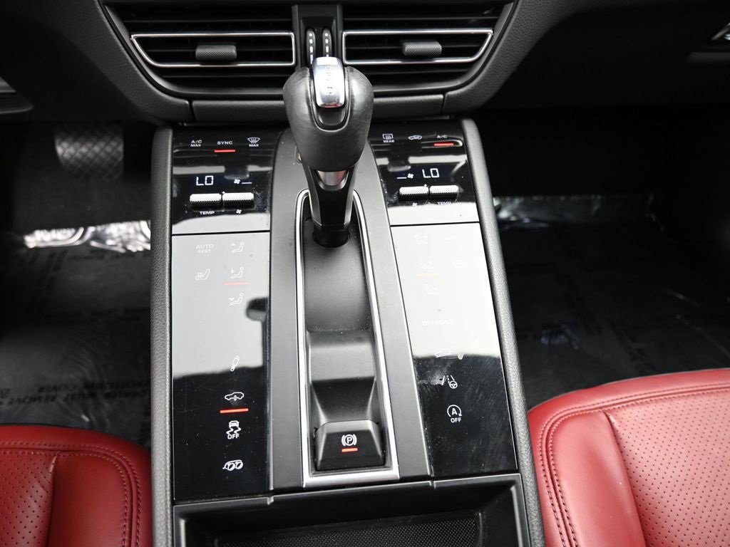 Certified 2023 Porsche Macan GTS image 10