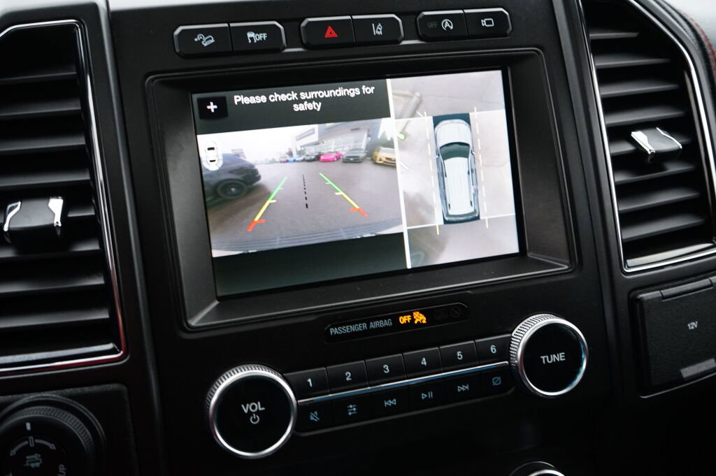 Used 2019 Ford Expedition Limited w/ Equipment Group 303A image 19