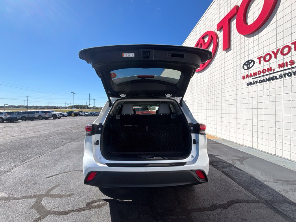 New 2026 Toyota Highlander XLE AWD/4WD image 34