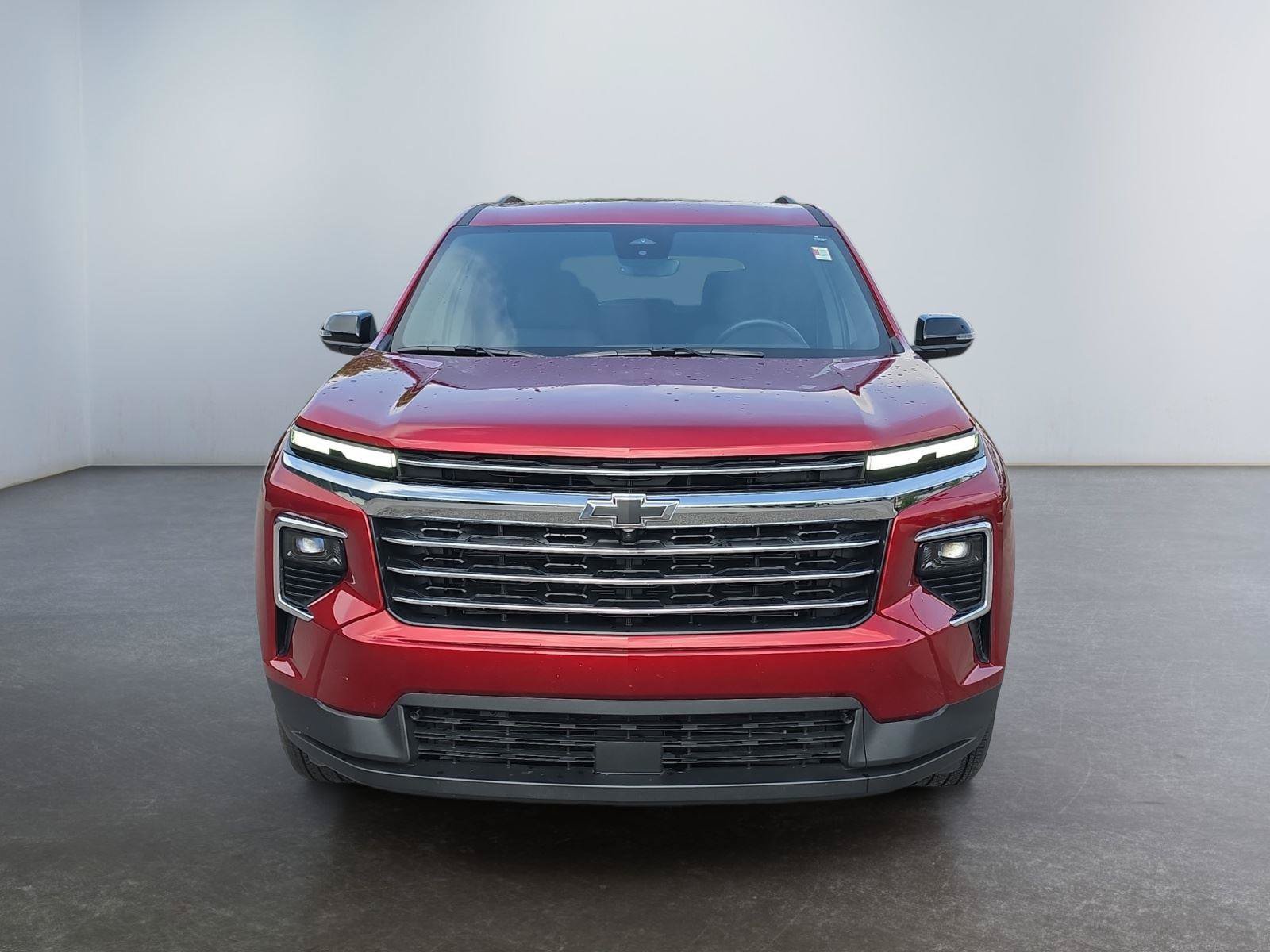 Used 2026 Chevrolet Traverse LT w/ Driver Confidence Package AWD/4WD image 8