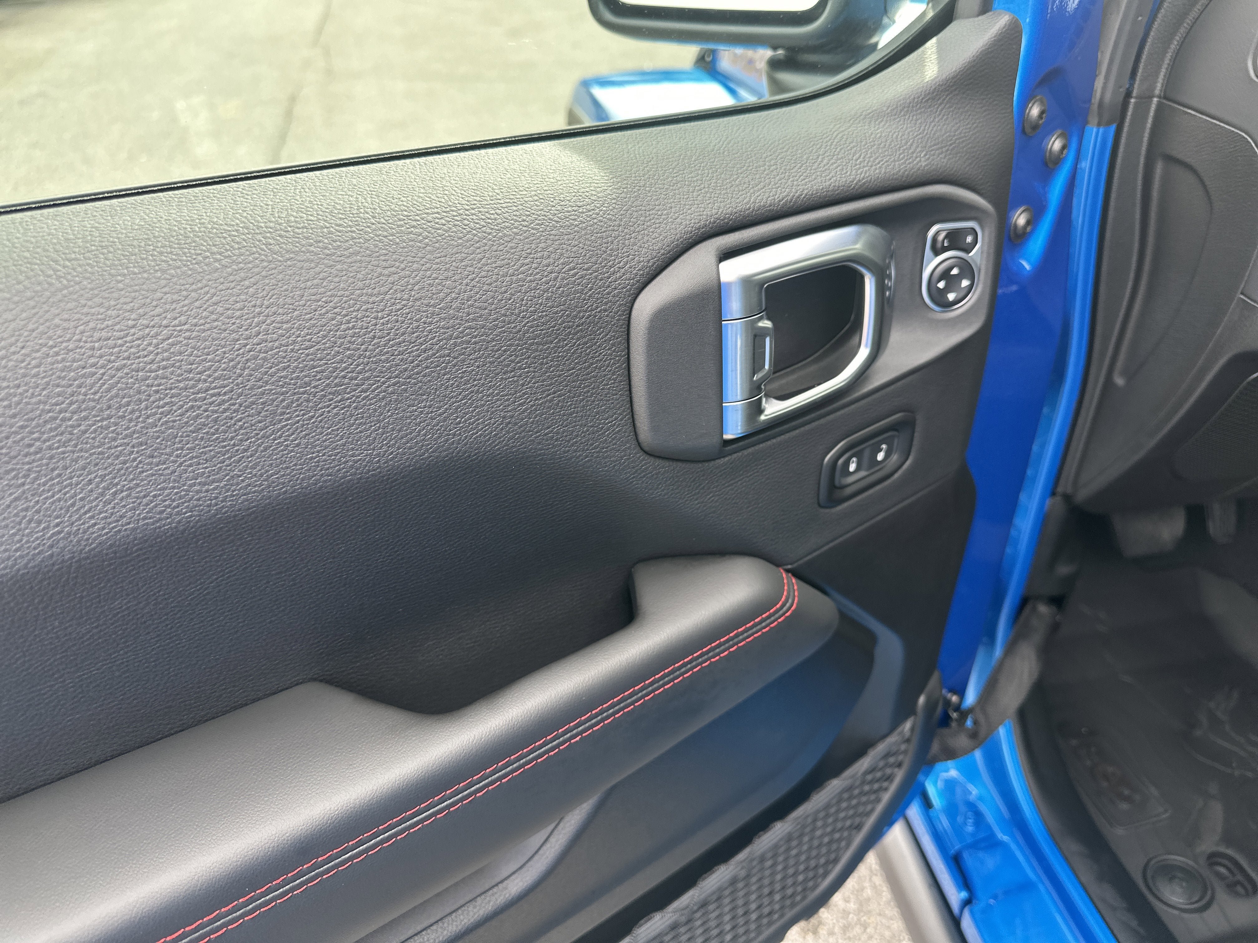 New 2026 Jeep Wrangler Unlimited Rubicon AWD/4WD image 15