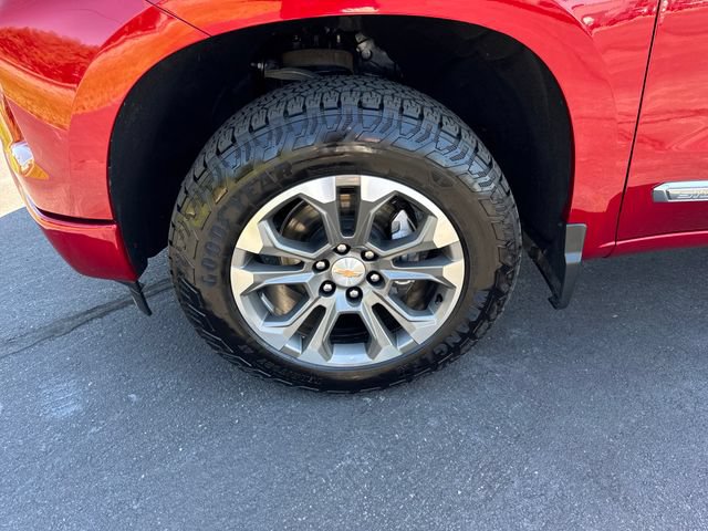 Used 2025 Chevrolet Silverado 1500 High Country AWD/4WD image 25