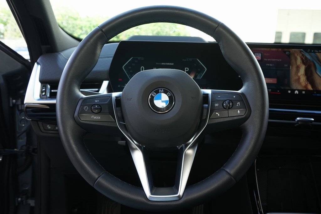 Used 2025 BMW X2 xDrive28i image 6