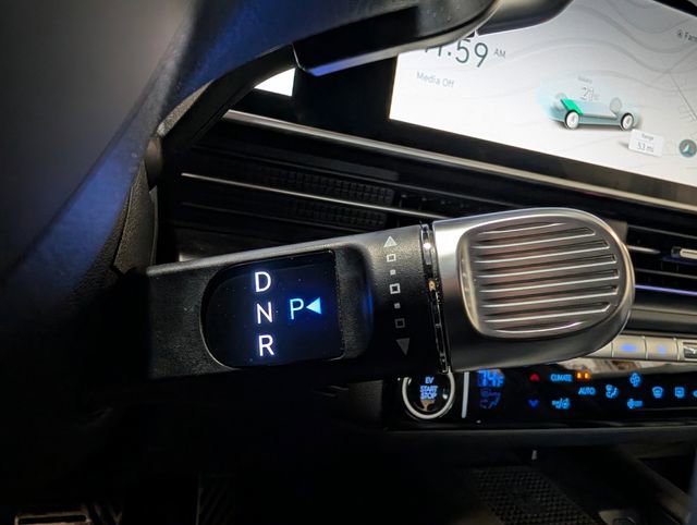 Used 2025 Hyundai Ioniq 6 Limited AWD/4WD image 22