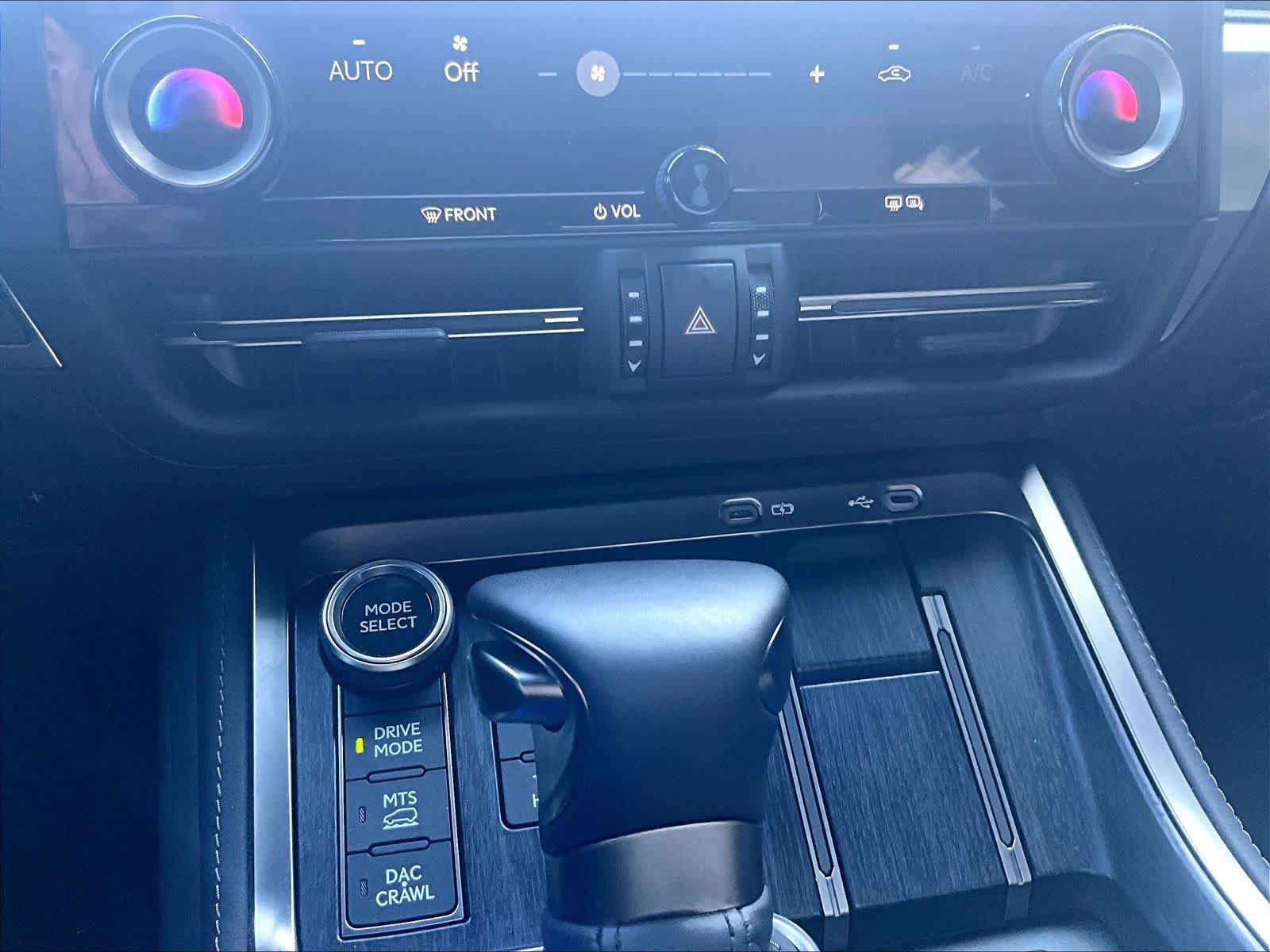 Used 2025 Lexus GX 550 image 35