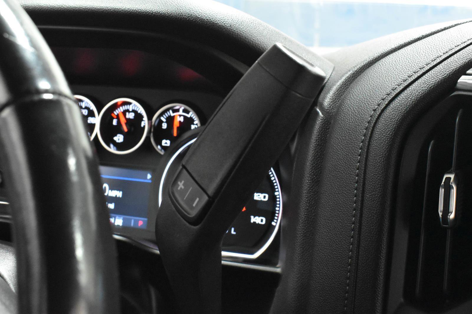 Used 2021 Chevrolet Silverado 1500 LT image 13