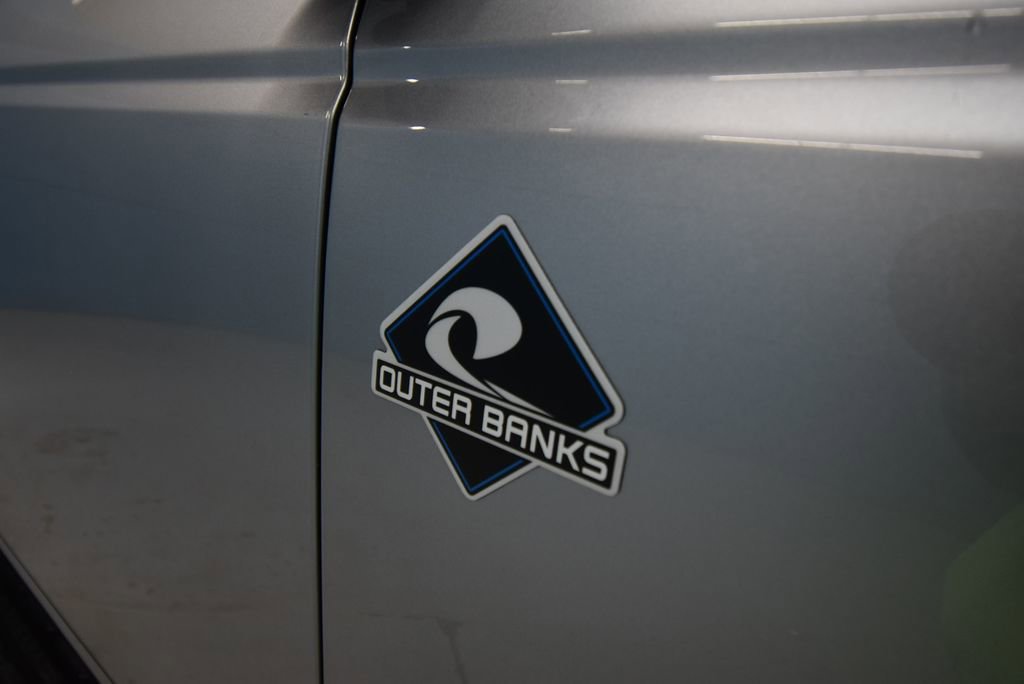 Used 2022 Ford Bronco Outer Banks image 37