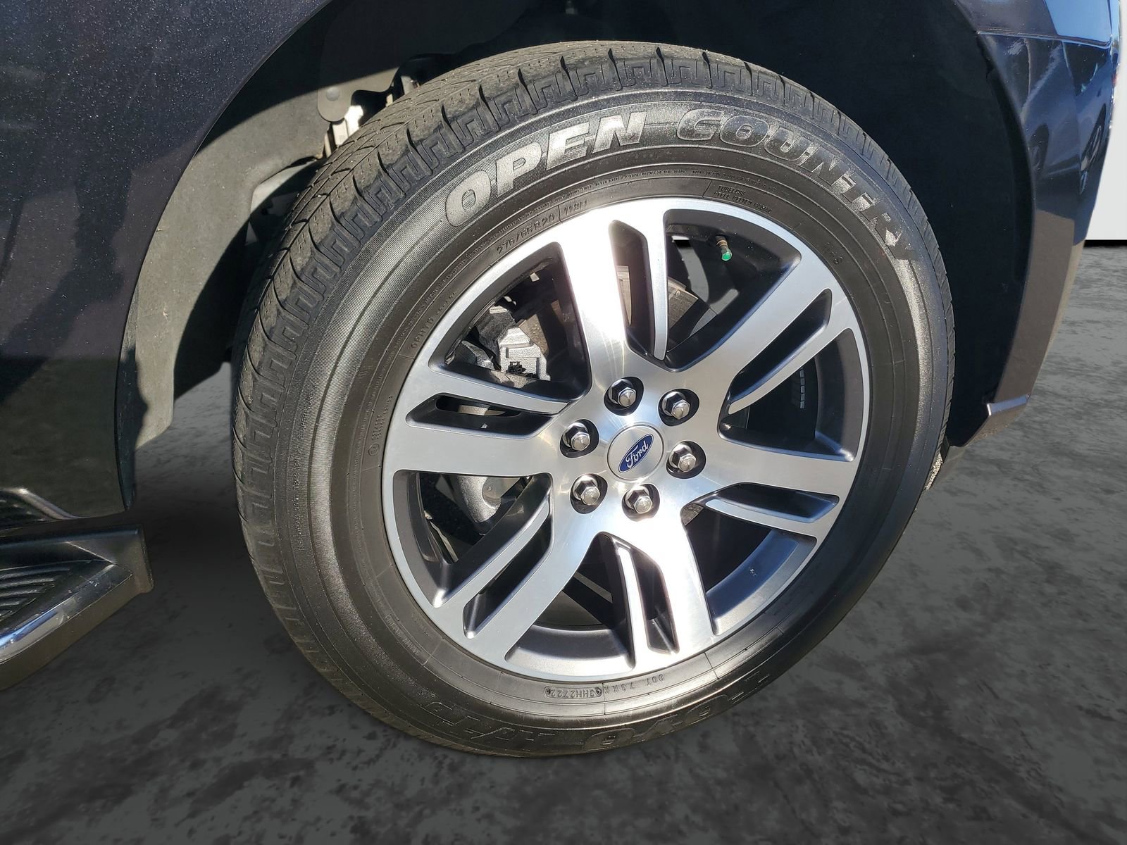 Used 2022 Ford Expedition XLT image 6