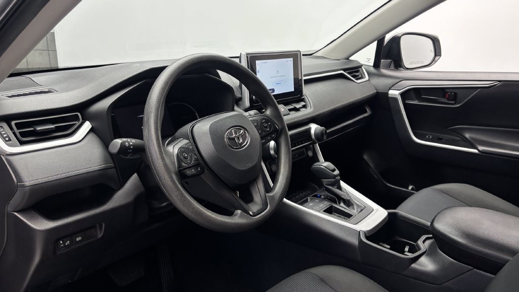Certified 2025 Toyota RAV4 LE FWD image 14