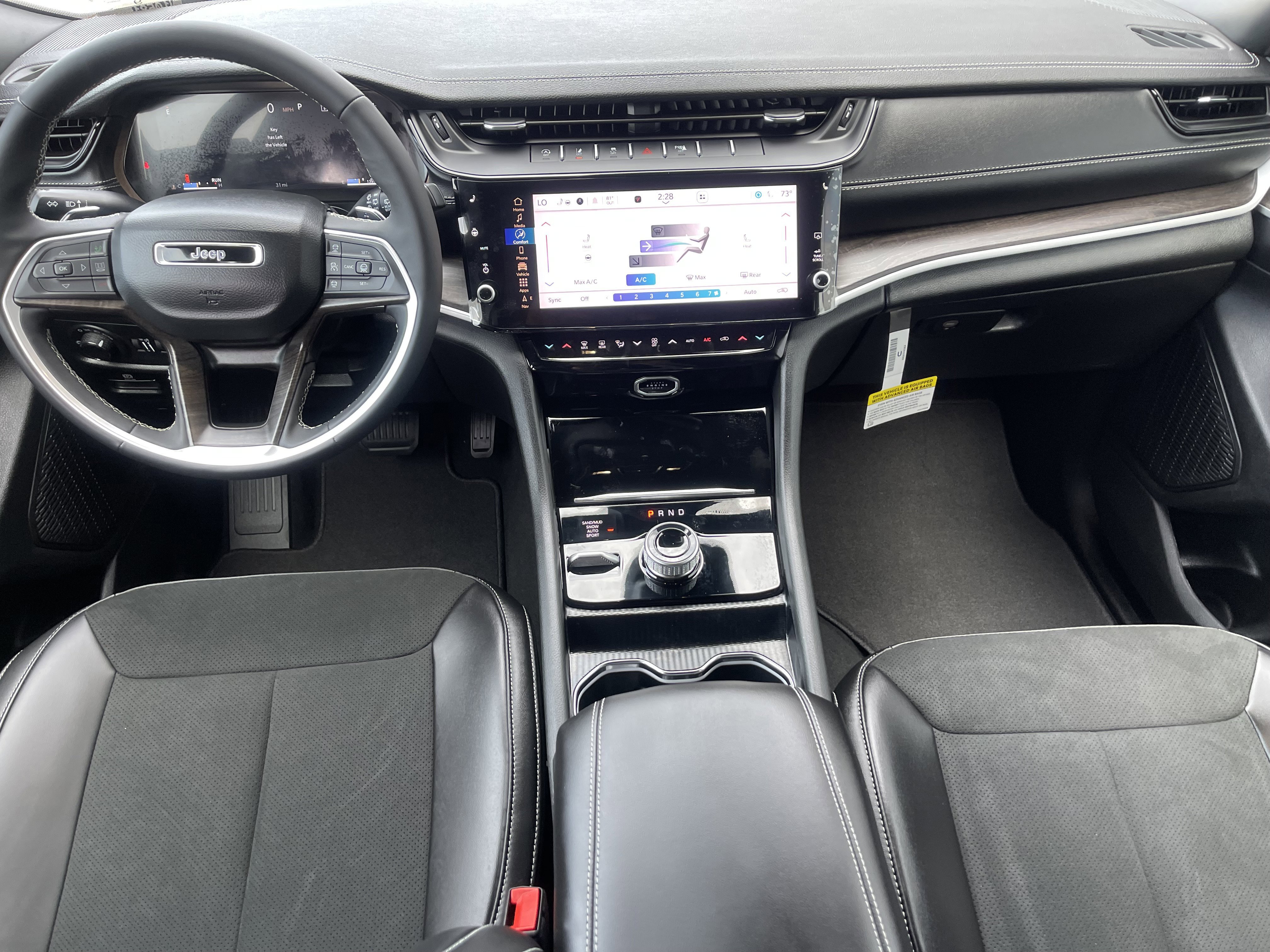 New 2026 Jeep Grand Cherokee Altitude AWD/4WD image 20