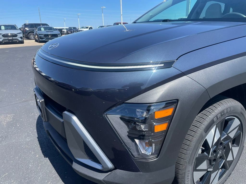 Used 2024 Hyundai Kona SEL AWD/4WD image 33