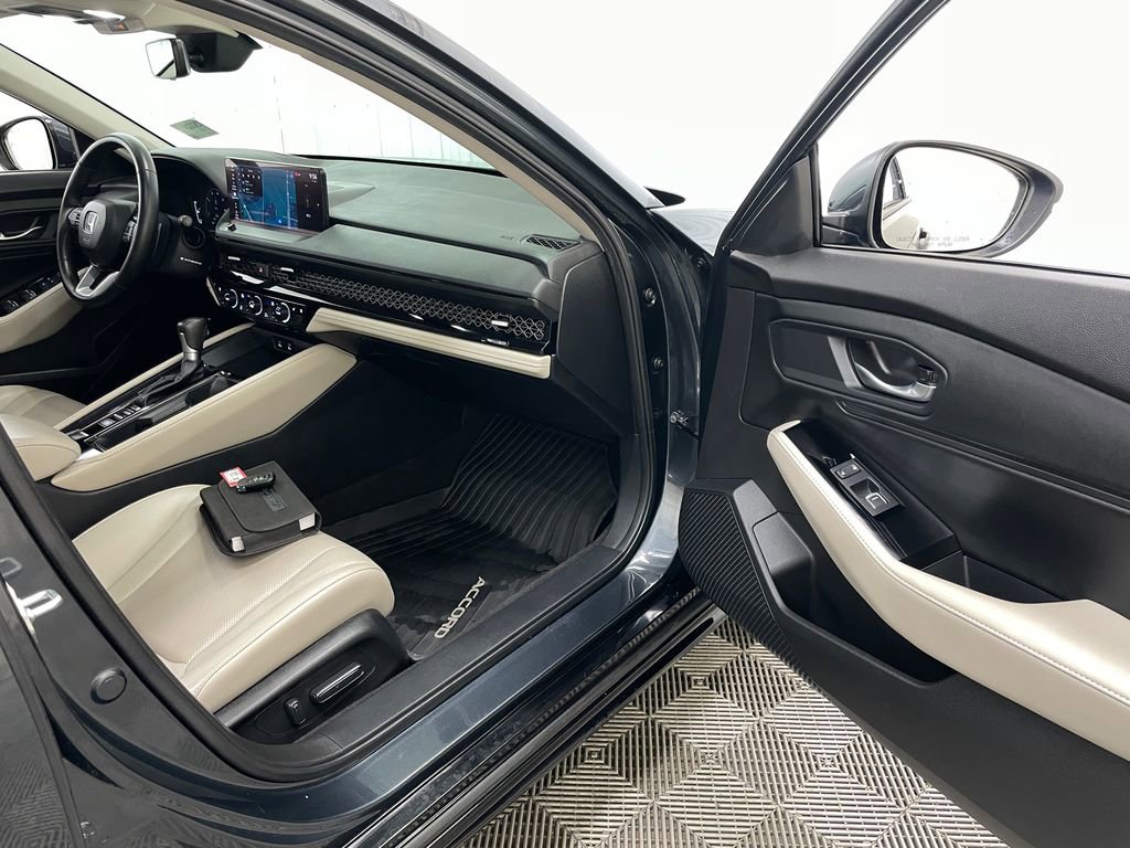Used 2024 Honda Accord Touring image 36