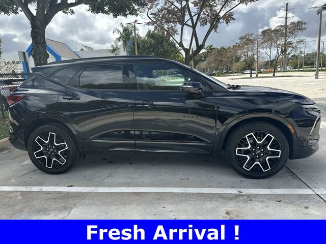 Certified 2025 Chevrolet Blazer RS w/ Driver Confidence II Package image 31