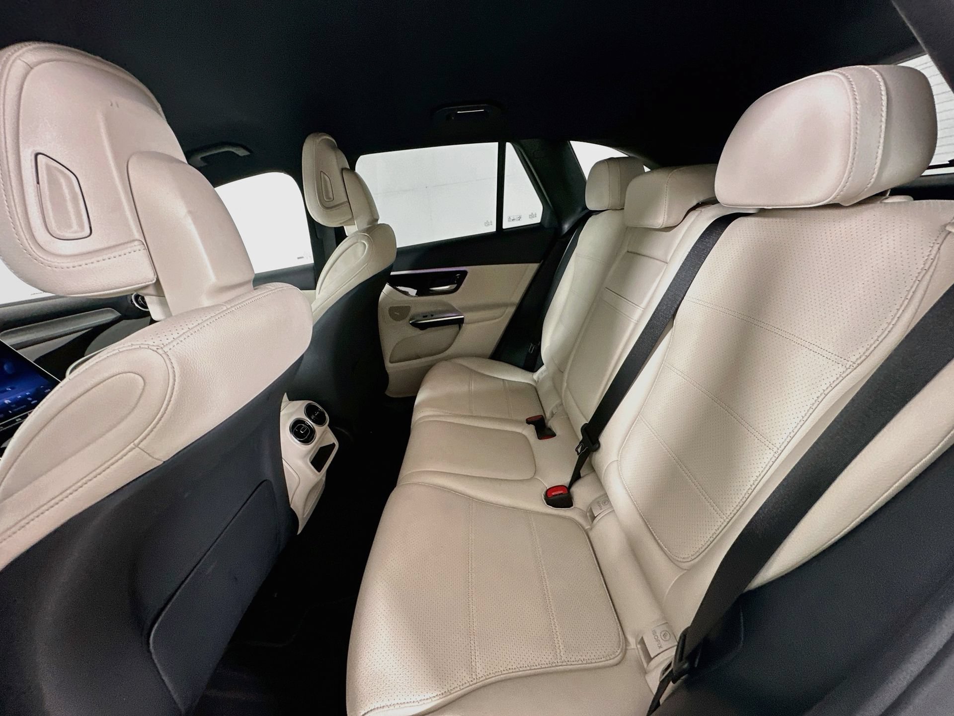 Certified 2026 Mercedes-Benz GLC 300 image 25