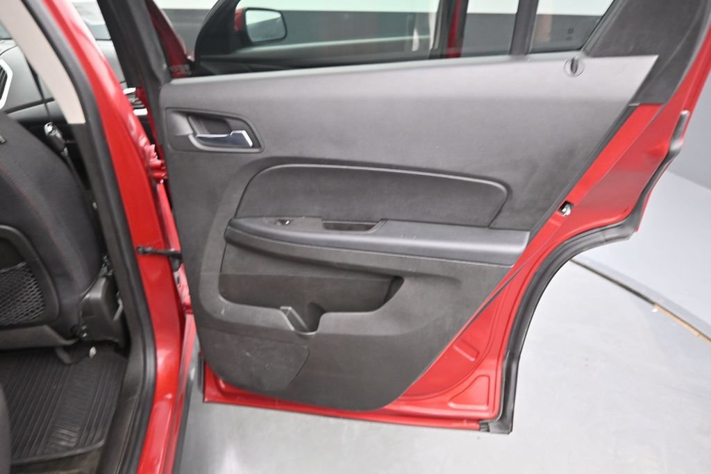 Used 2015 GMC Terrain SLE FWD image 14