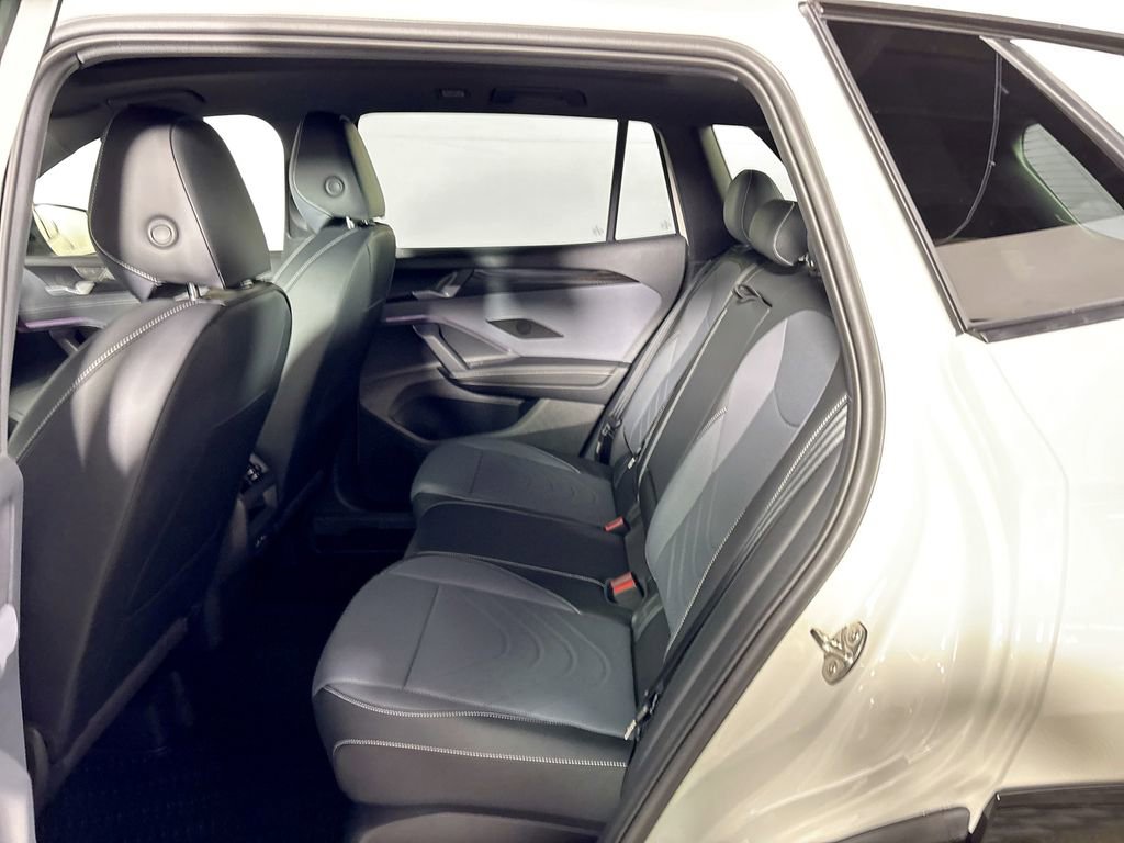 New 2026 Volkswagen Tiguan SE R-Line image 20