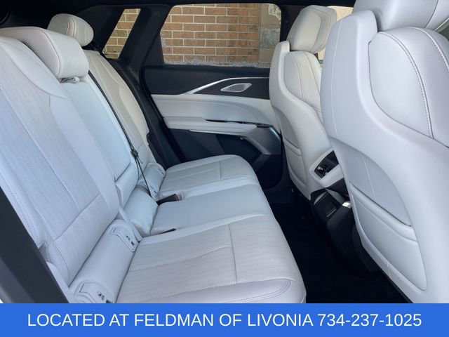 Used 2024 Cadillac Lyriq Luxury image 27