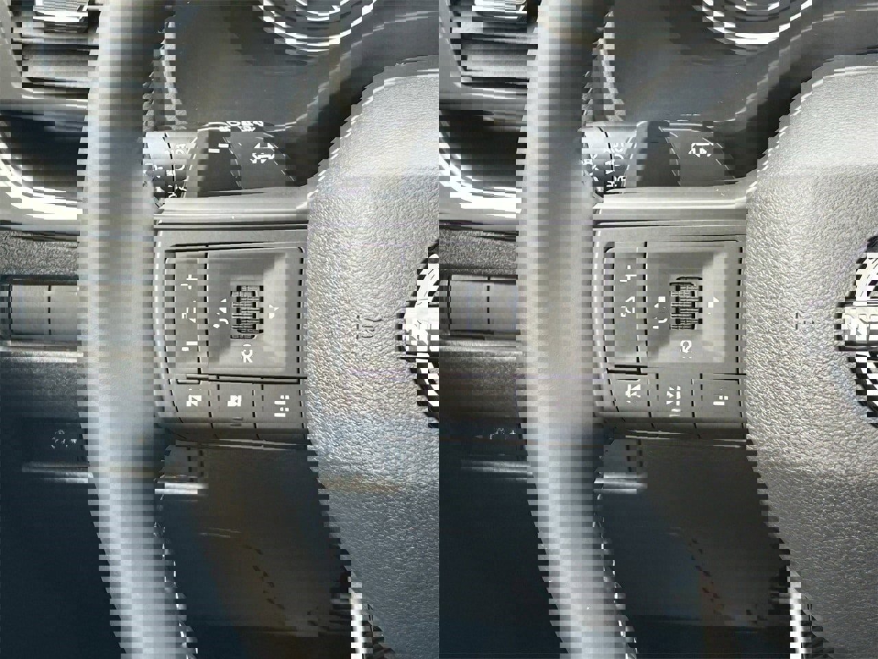 New 2026 Nissan Rogue SV image 27