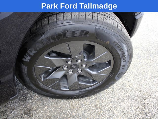 Used 2025 Ford F150 Lightning Flash image 27