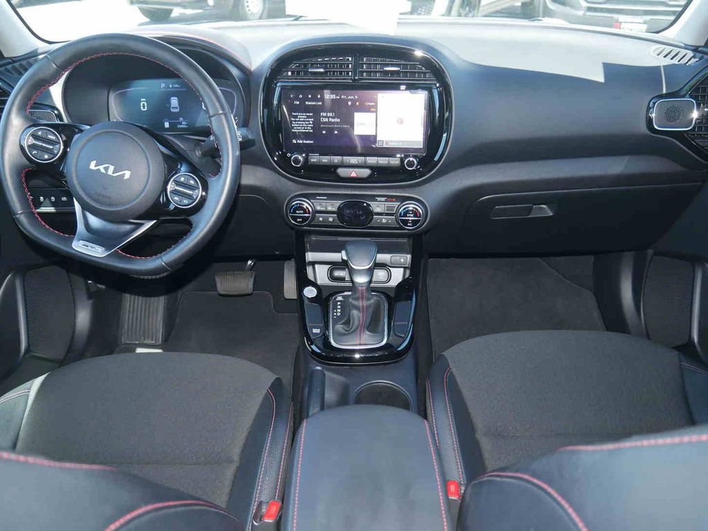 Used 2024 Kia Soul GT-Line FWD image 5