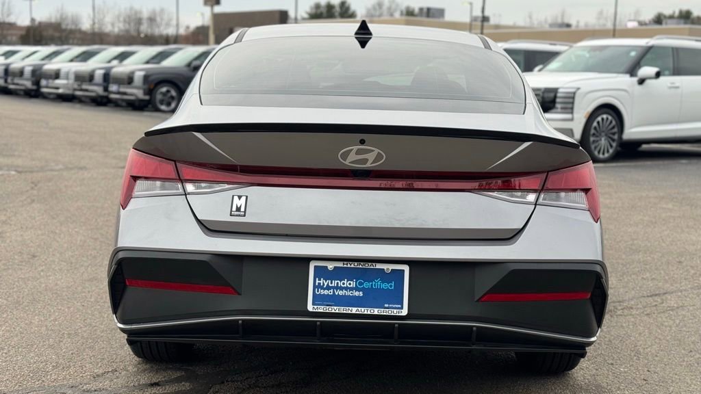 Certified 2025 Hyundai Elantra Sport image 4