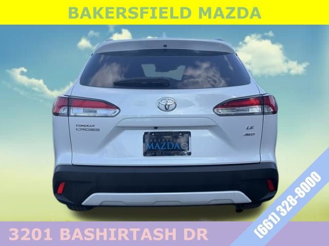 Used 2024 Toyota Corolla Cross LE AWD/4WD image 4