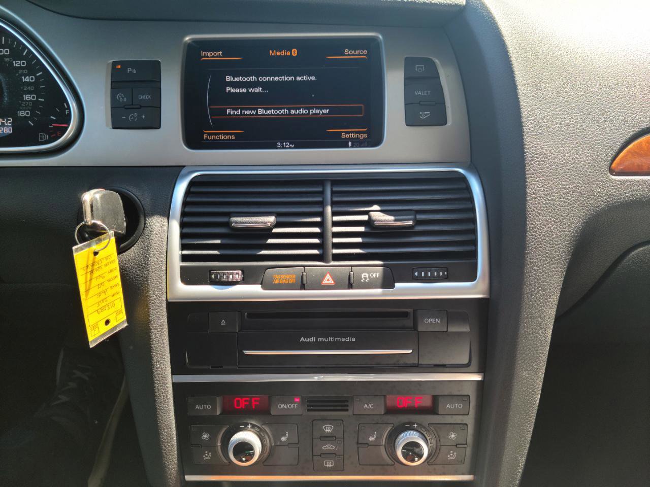 Used 2015 Audi Q7 3.0T Premium w/ Technology Package AWD/4WD image 11